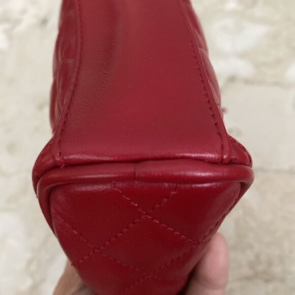 NWOT Danier Quilted Red Leather Chain Strap Crossbody Bag - Picture 8 of 11